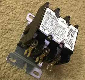 Acc333umm30 Arrow Hart Magnetic Contactor 40a 120v 3-poles Nos 40 Amp 3p #3