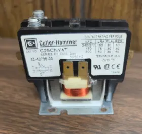 Cutler-hammer C25cny4t Cutler-hammer Contactor 42-42728-03 24v Pre-owned