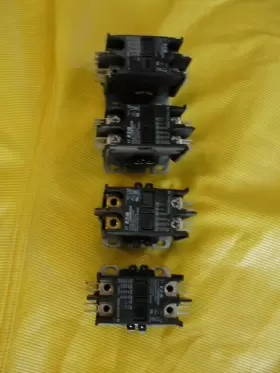 C25bnb240a Eaton / Cutler Hammer Etn Contactor - 40 Amp 2 Pole 120v Coil
