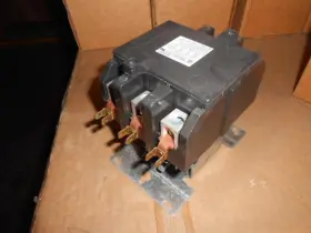 Dp3090c1004 Honeywell Contactor 3 Pole 90 Fla 208/240v 190/220 Coil Volts