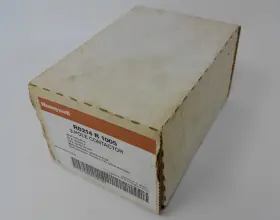 R8214r1005 Honeywell 3-pole Contactor