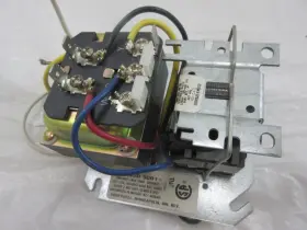R8285d Honeywell 5001 Furnace Transformer Relay Fan Center 120v 50va 4x4 Mtg