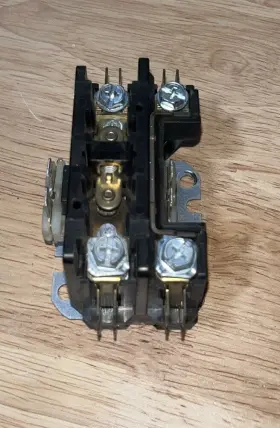 3100-15q1408 Lennox 100438-02 Contactor Used