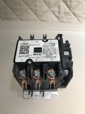Hccy3xq04gd106 Lennox Contactor 24v Coil 40a 3 Pole With Auxiliary Contact Ships Free