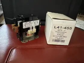 L41-455 Packard 2 Pole 40a Fla-50 Res 24 Volts Contactor