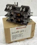 Honeywell R4242B 1013. Definite Purpose Contactor Dpst, 208/240V, 50/60 Hz,. Fixed Price $39.99.
